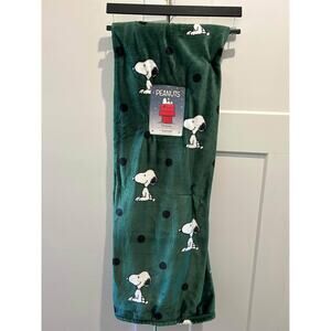Peanuts Snoopy Throw / Blanket - Green Polka Dot - NWT